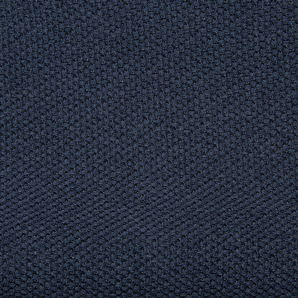Blackout fabric with an elegant touch and texture. Andriali Contract