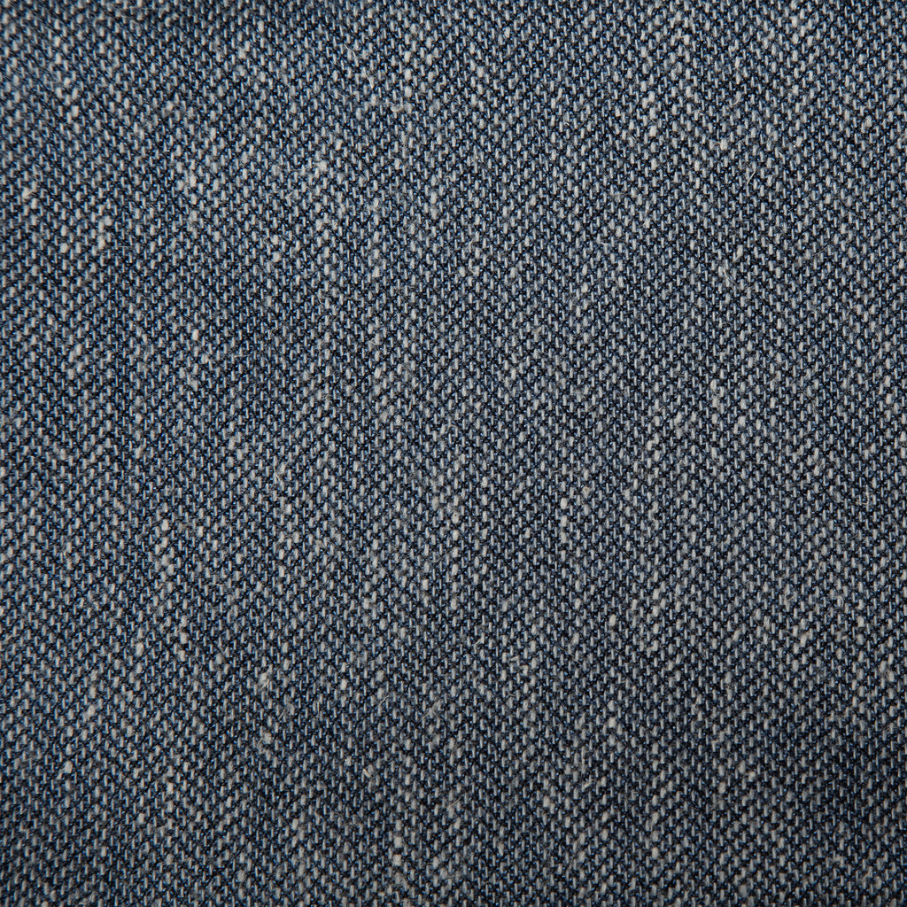 Drapery fabric with an elegant touch, and woven texture. Andriali Contract